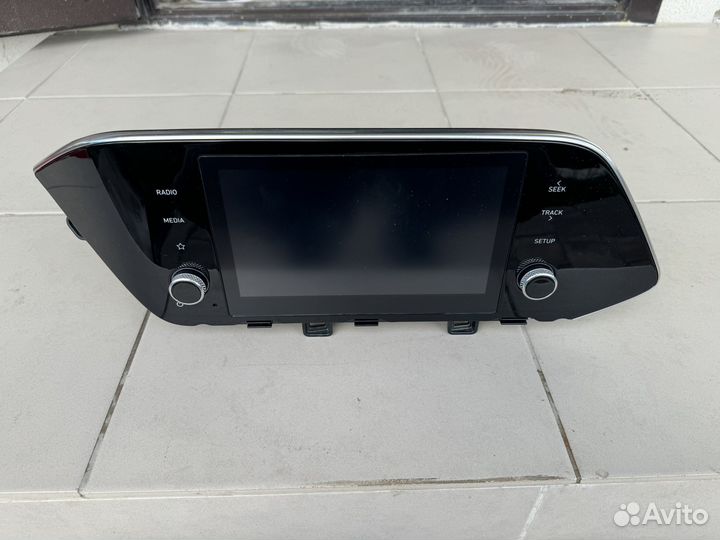 Шиатная магнитола на Hyundai Sonata DN8