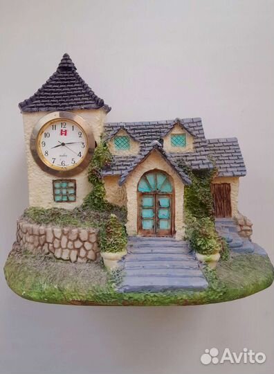 Домик часы