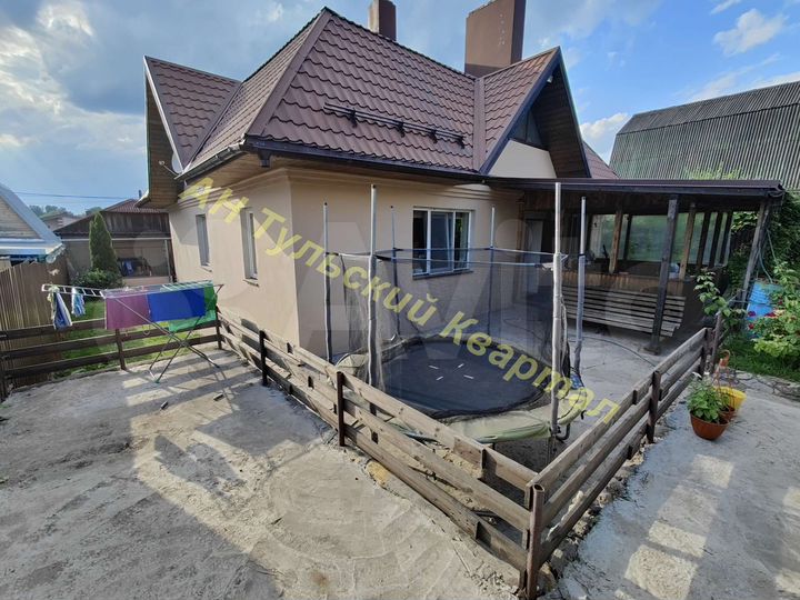 Коттедж 230,3 м² на участке 12,5 сот.