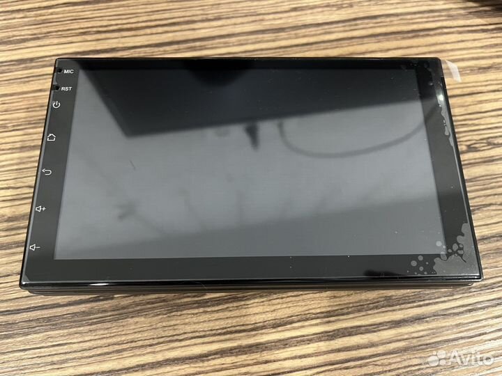 Автомагнитола с CarPlay и AndroidAuto