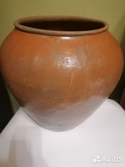 Корчага большая глиняная