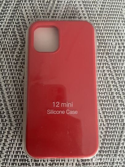 Силиконовый чехол на iPhone 12 mini