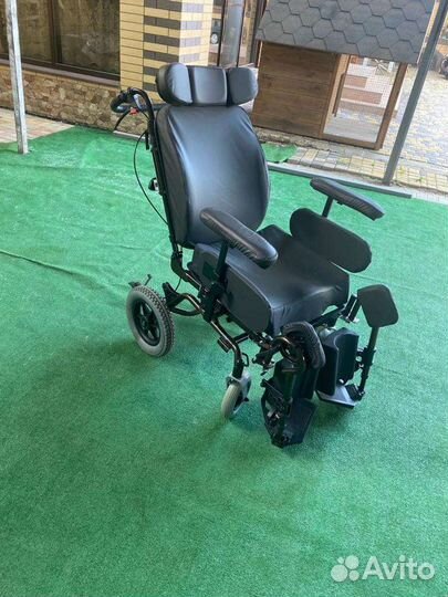 Инвалидное кресло