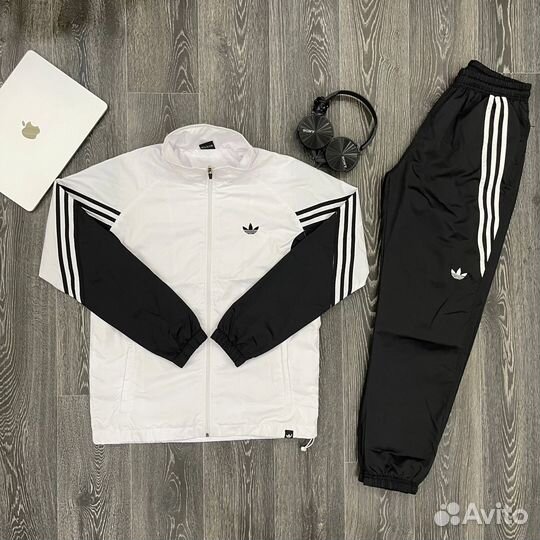 Костюм спортивный adidas