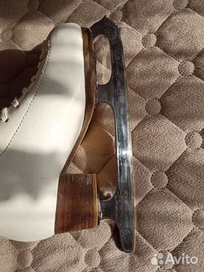 Коньки фигурные риспорт, костюм для фигурного кат