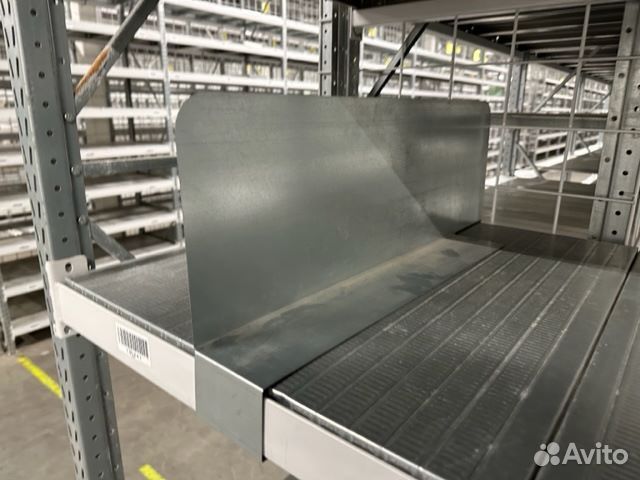 Стеллажи среднегрузовые полочные