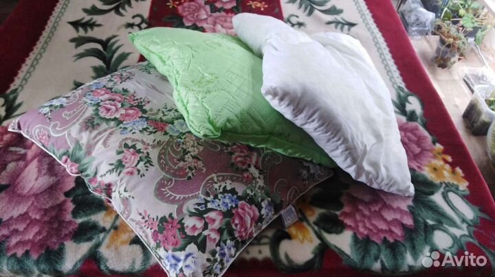 Плед и 3 подушки