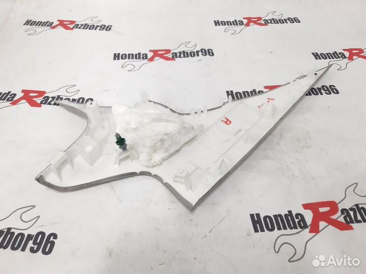Накладка стойки задняя правая Honda Accord 8 CU2