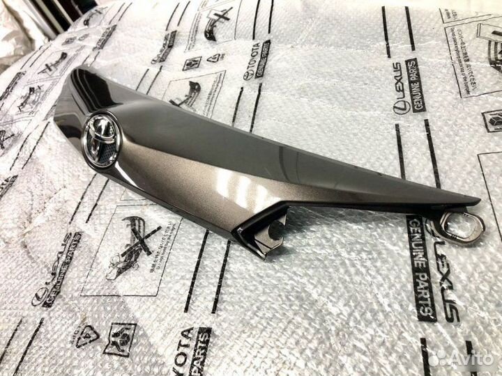 Накладка багажника Toyota Rav4 40