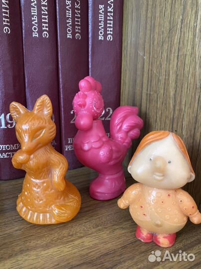 Игрушки фигурки СССР колкий пластик резина