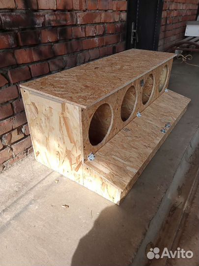 Гнездо для кур с яйцесборником