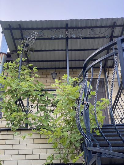 Дом 200 м² на участке 4 сот.