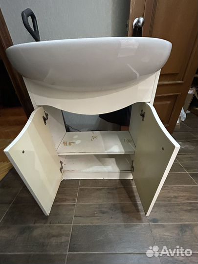 Тумба с раковиной для ванной бу