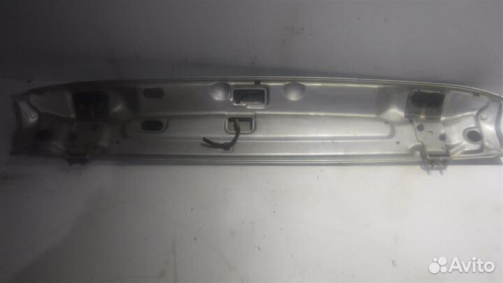 Спойлер (дефлектор) двери багажника Honda CR-V I