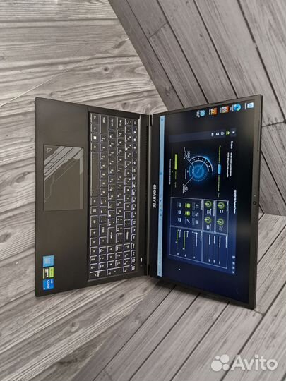 Gigabyte G5 MF Core i5-12500H \ RTX 4050