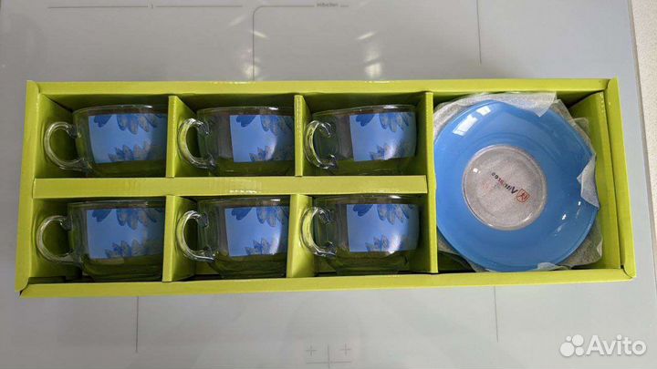 Набор для чаепития. 6 чашек и 6 блюдцев