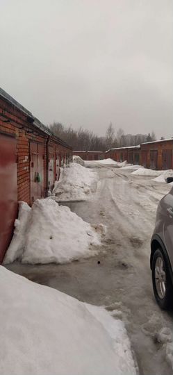 Гараж, > 30 м²