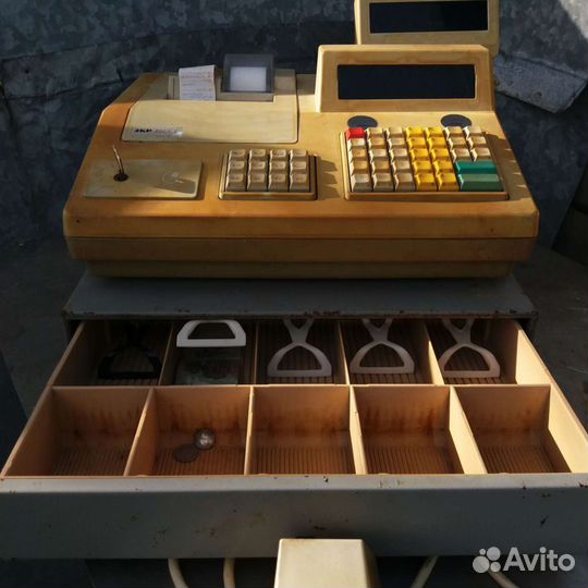 Кассовый аппарат - 90-е