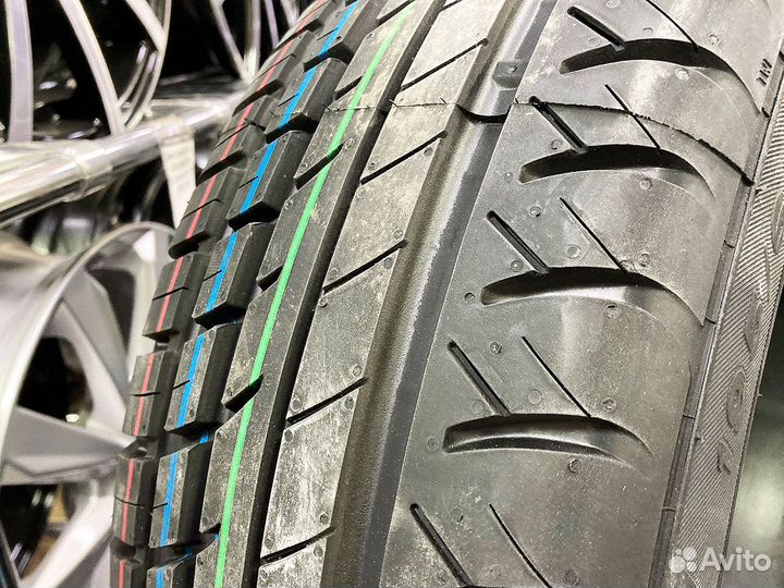 Viatti Strada Asimmetrico V-130 195/60 R15