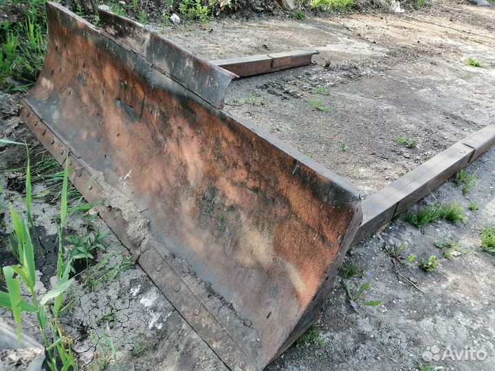 Отвал на Дт-75