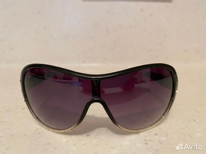 Очки солнцезащитные