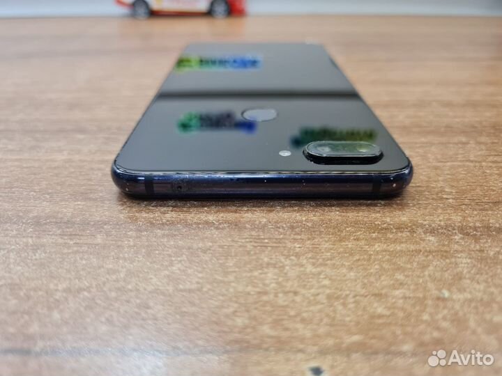 Xiaomi Mi 8 Lite, 6/128 ГБ