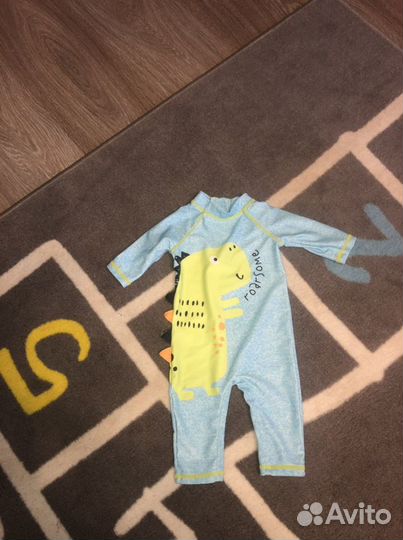 Купальный солнцезащитный костюм