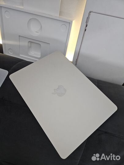 Apple macbook air 13 m3