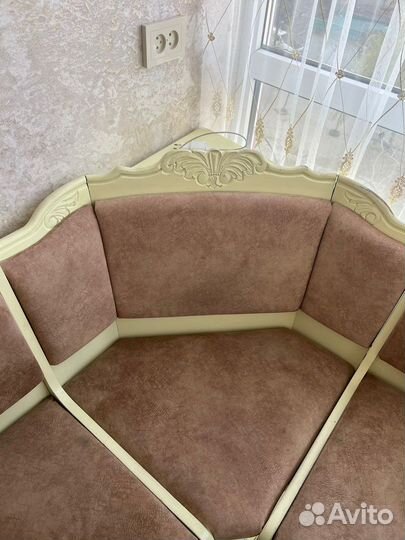 Кухонный уголок со столом бу