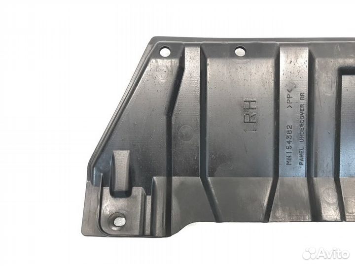 Пыльник днища правый Mitsubishi Lancer 10 хетчбек