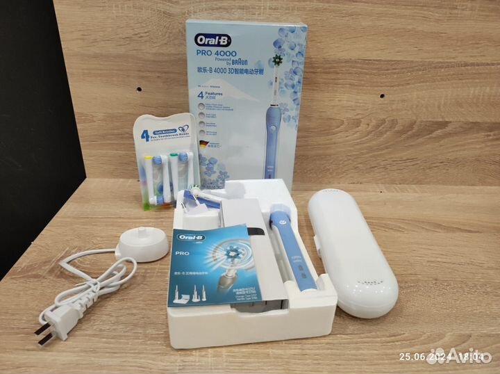 Зубная щетка Oral B Pro 4000 3D Smartseries Light