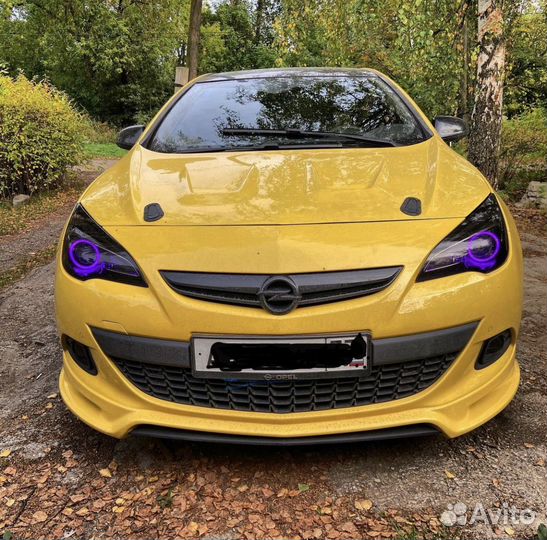 Тюнинг капот на Опель Астра GTC/OPC J