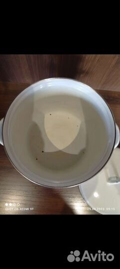 Кастрюля эмалированная