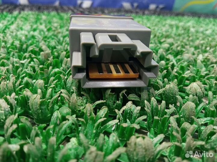 Молдинг стекла внутренний задний левый Nissan Patr