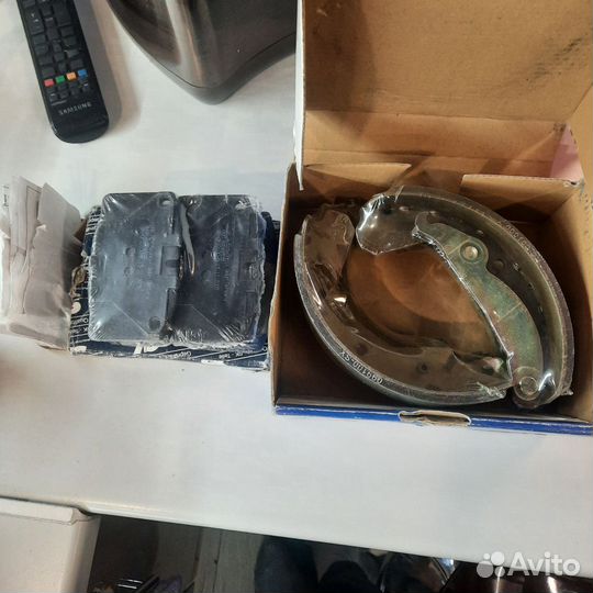 Колодки тормозные передние и задние