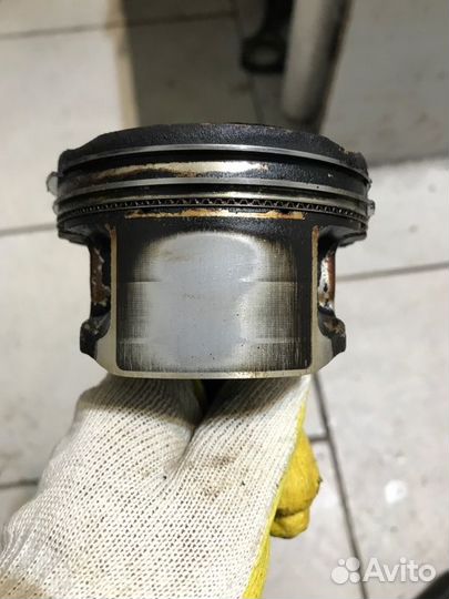 Поршень c шатуном Nissan Teana J32 VQ25DE