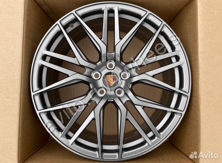 Кованые диски Porsche Macan R20 наличие