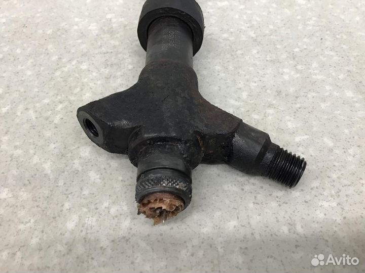 Форсунка дизельная электрическая Toyota Land Cruis