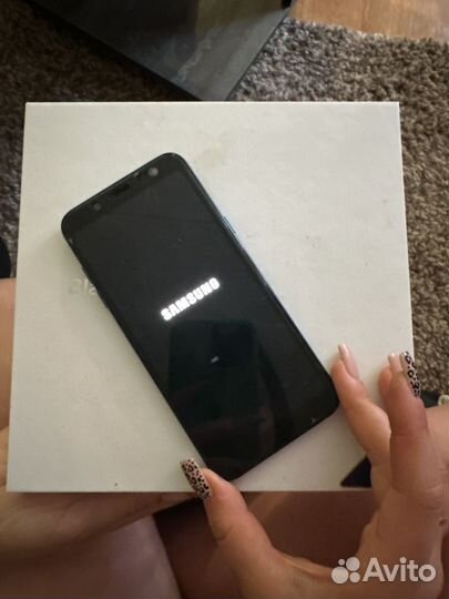 Samsung Galaxy A6, 3/32 ГБ