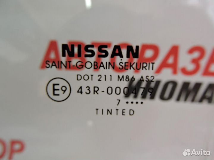 Стекло двери задней левой для Nissan Navara / Fron