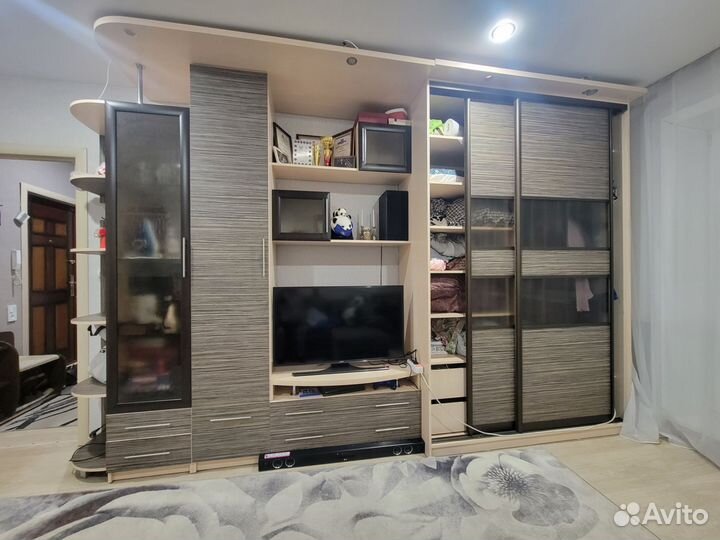 Стенка в гостиную