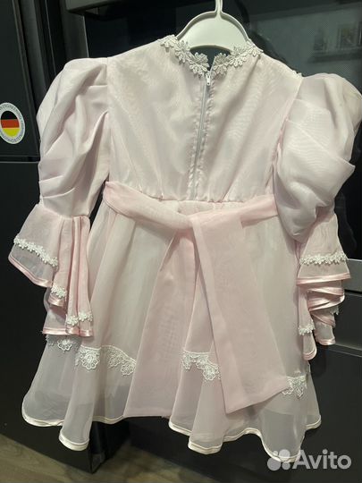 Платья нарядные 2шт