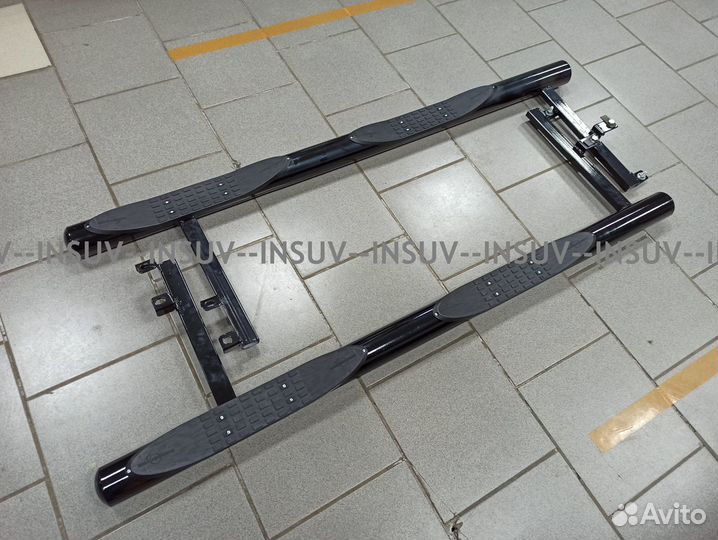 Пороги на Шевроле Ниву с проступью черн
