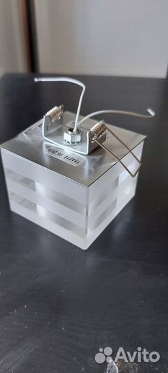 Светильник встраиваемый точечный