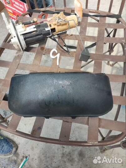 Запчасти на Mitsubishi pajero io (трёхдверный)