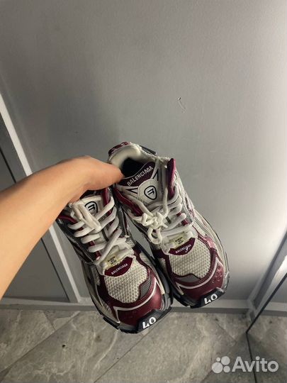 Balenciaga runner
