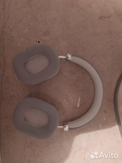 Беспроводные наушники новые