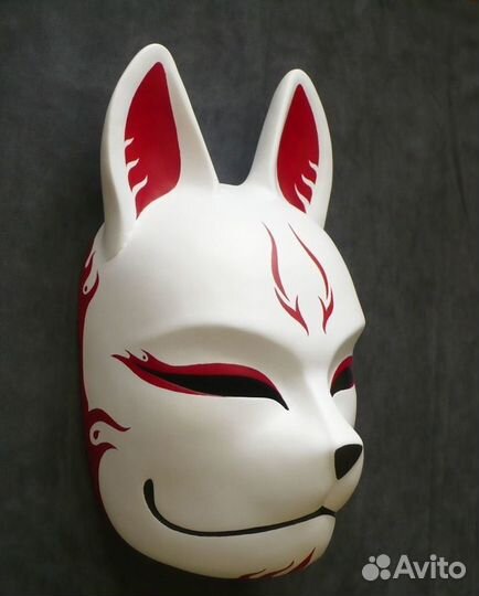 Маска японской лисы (китсунэ)