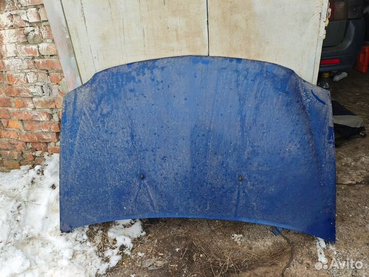 Капот на renault logan 1