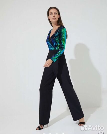 Комбинезон с пайетками